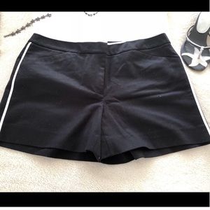 WhiteHouse Black Market.. Shorts